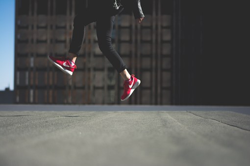 Обуйте краката си в комфорт и заложете на оригиналните маратонки Nike